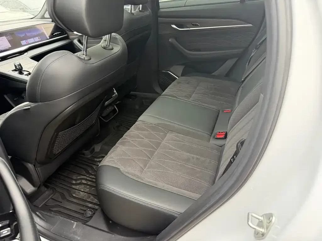 Geely Xingyue L 2025 из CN, фото 3