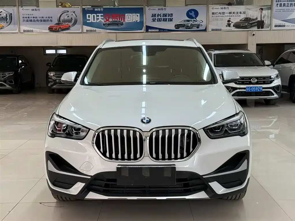 BMW X1 — фото 2