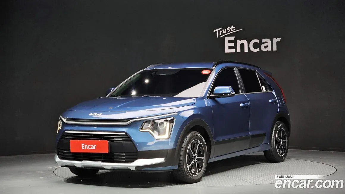Kia Niro — фото 1