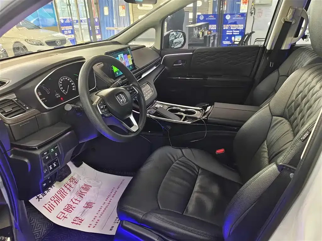 Honda Odyssey 2023 из CN, фото 3