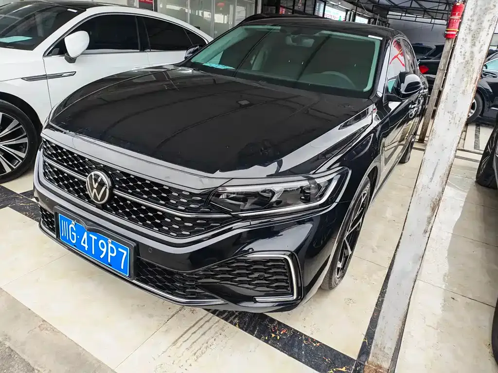 Volkswagen Passat 2024 из CN, фото 1
