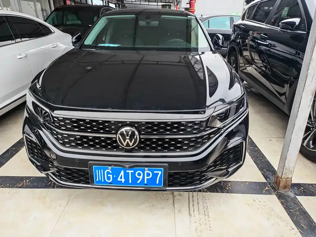 Volkswagen Passat 2024 из CN, фото 8