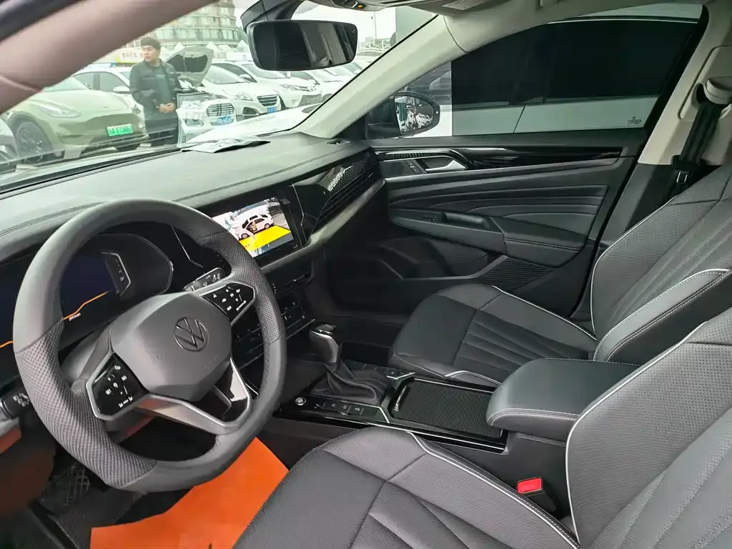 Volkswagen Passat 2024 из CN, фото 4