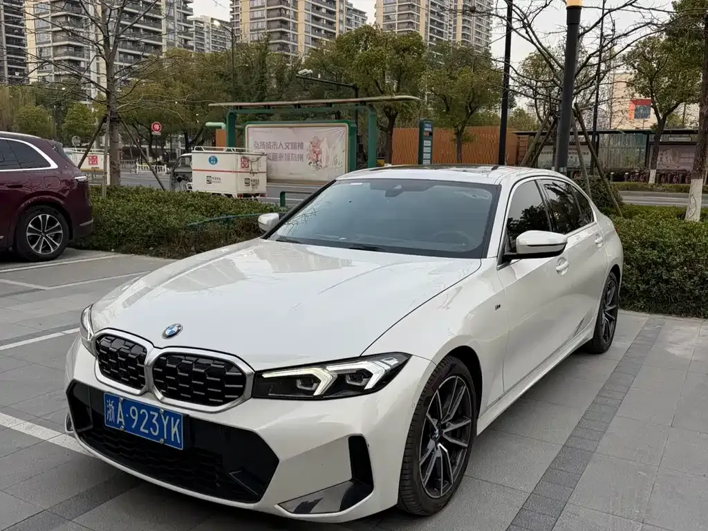BMW 3 Series — фото 1