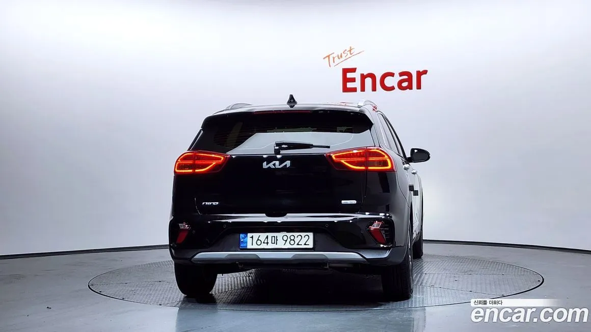 Kia Niro — фото 9