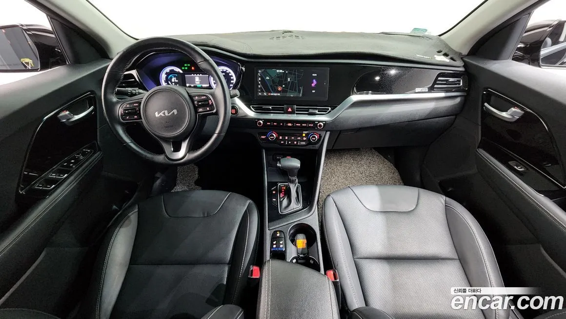 Kia Niro — фото 4