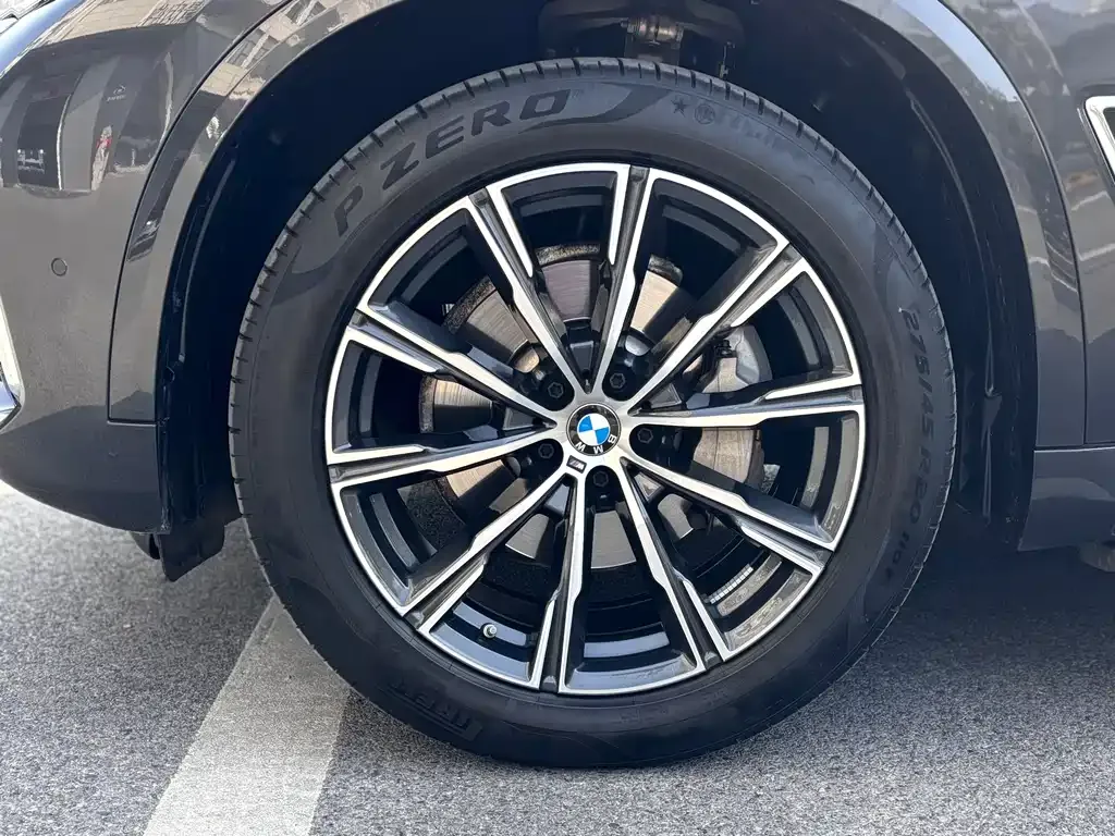BMW X5 — фото 4