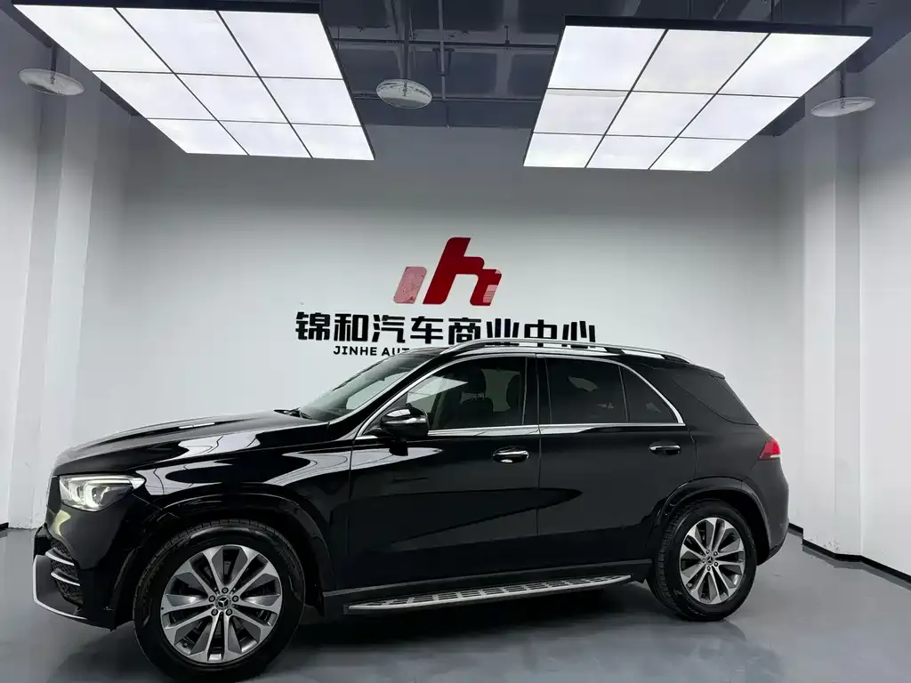 Mercedes-Benz GLE — фото 1