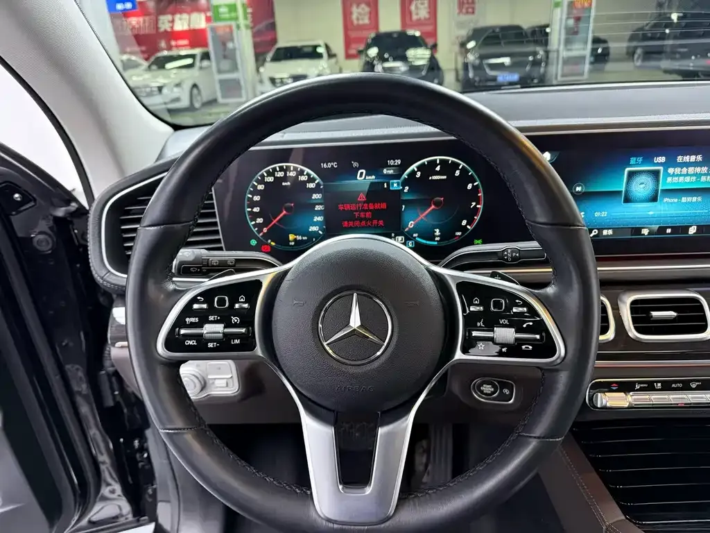 Mercedes-Benz GLE — фото 3