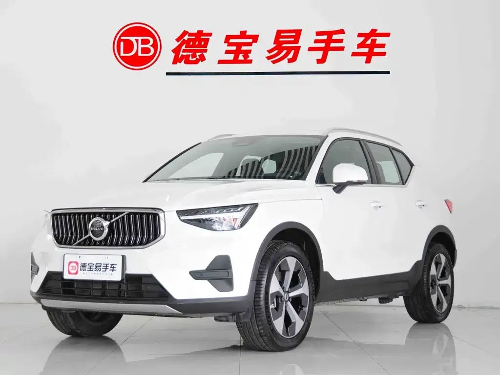 Volvo XC40 2024 из CN, фото 1