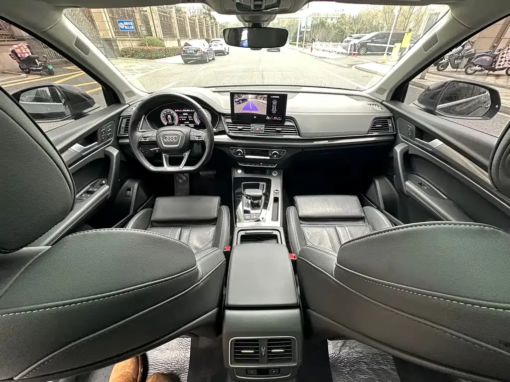Audi Q5L 2023 из CN, фото 4