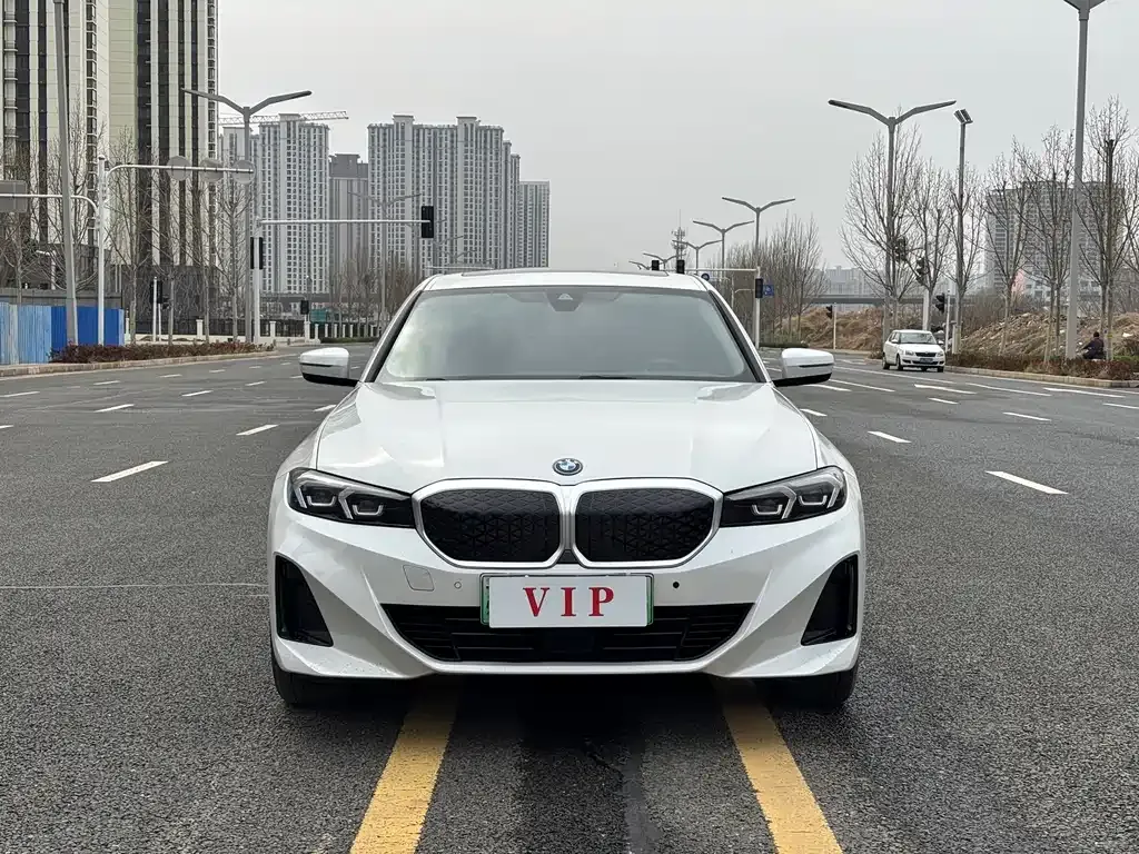 BMW i3 — фото 7