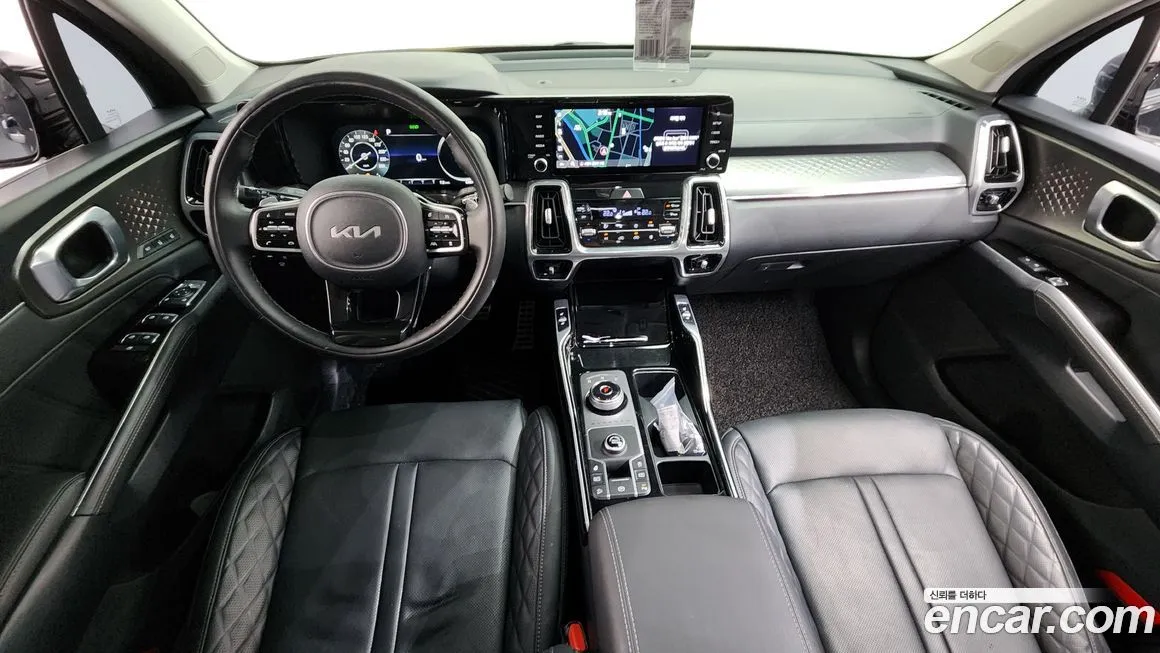 Kia Sorento — фото 10