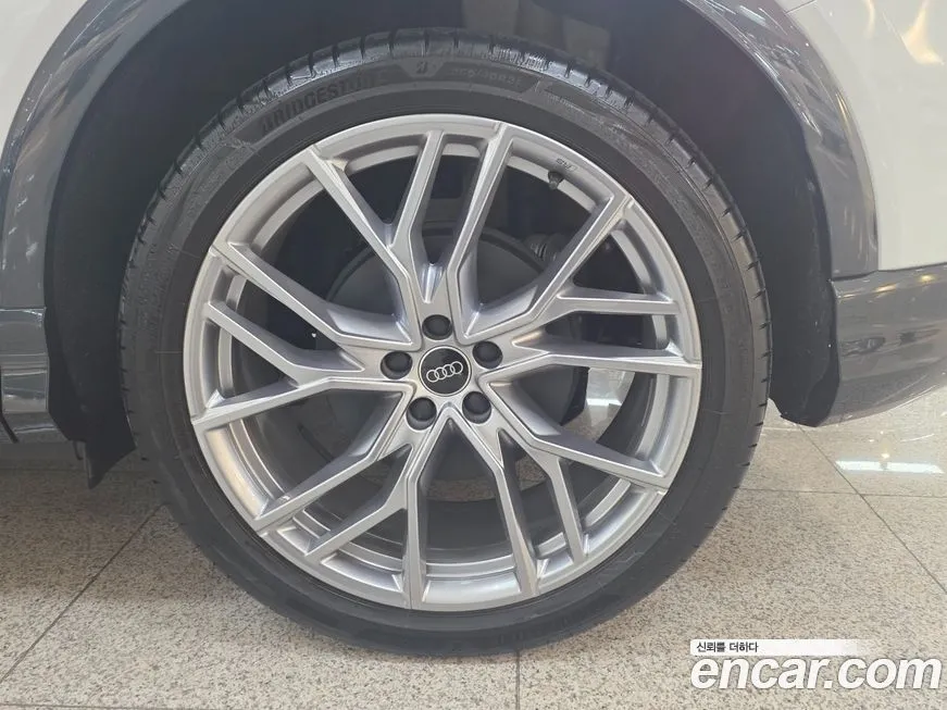 Audi Q4 e-tron 2025 из KR, фото 2