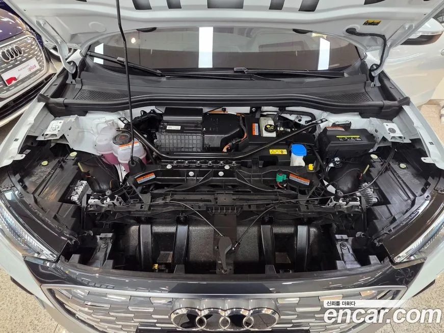 Audi Q4 e-tron 2025 из KR, фото 6