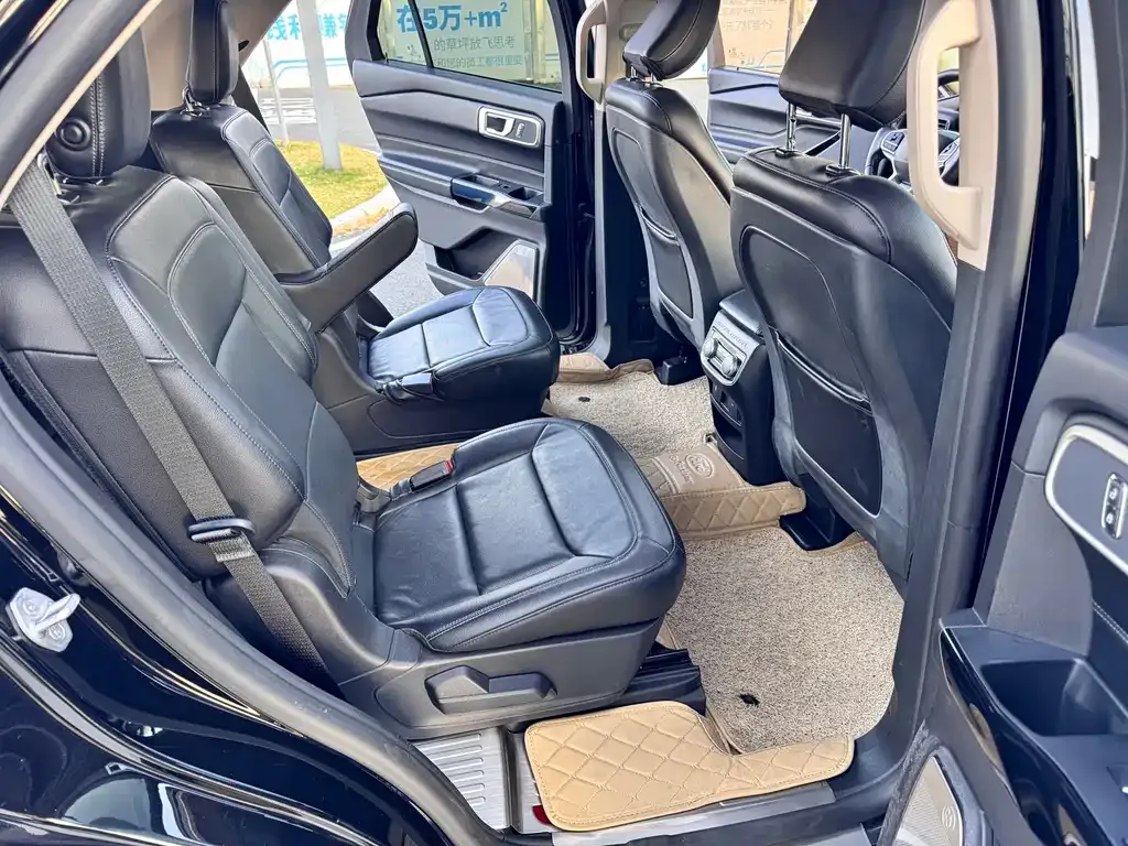 Ford Explorer 2022 из CN, фото 4