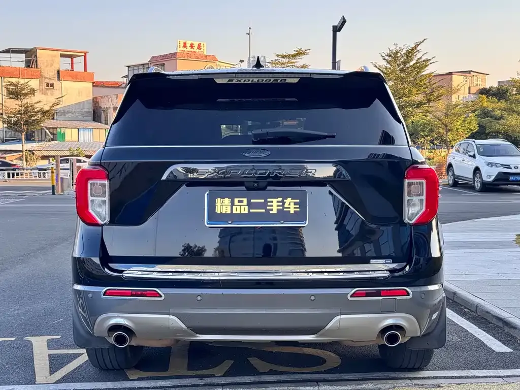 Ford Explorer 2022 из CN, фото 2