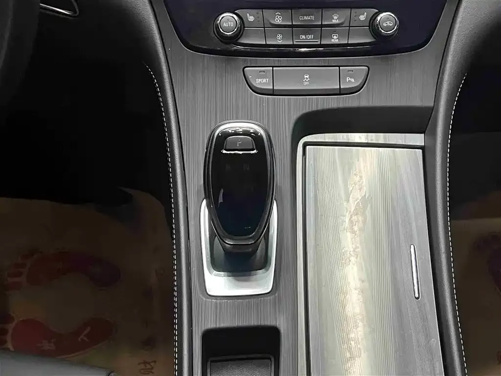 Buick LaCrosse 2021 из CN, фото 5
