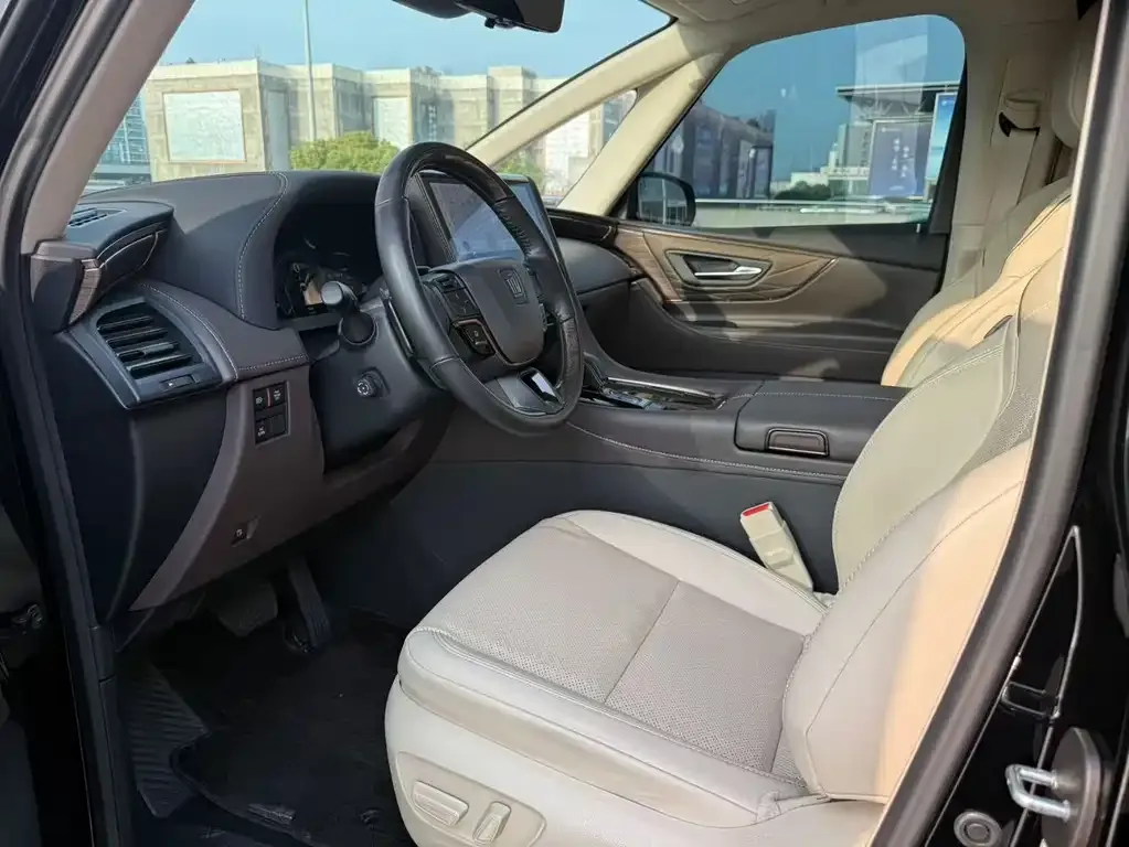 Toyota Vellfire — фото 9