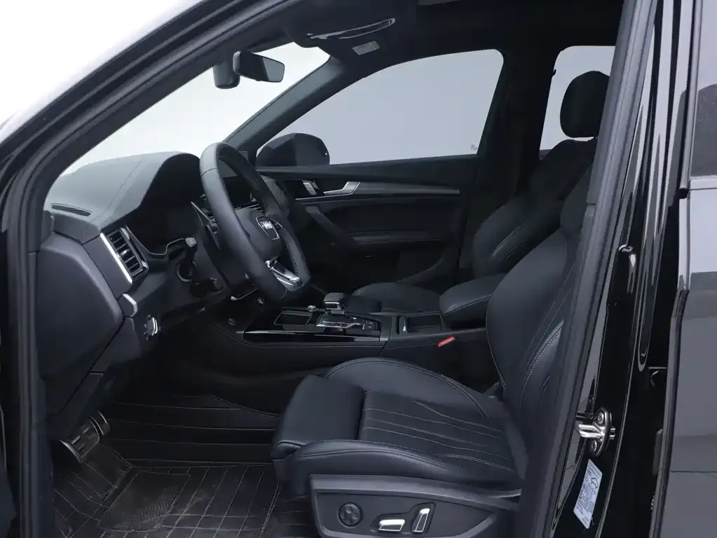 Audi Q5L 2024 из CN, фото 7
