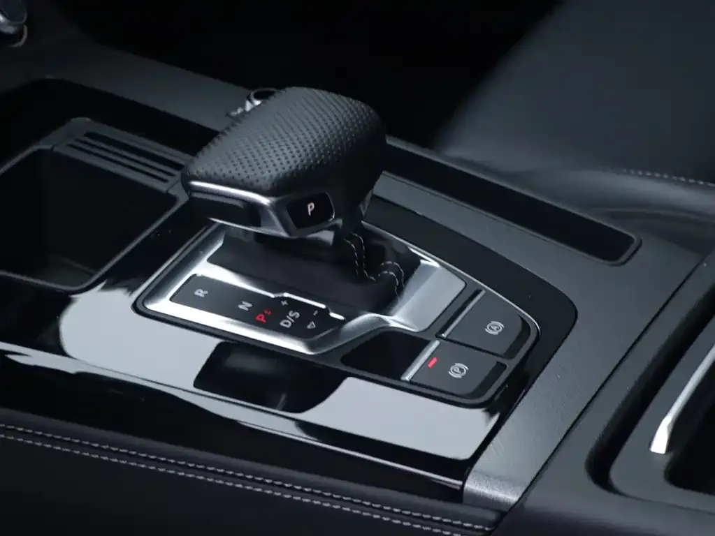Audi Q5L 2024 из CN, фото 6