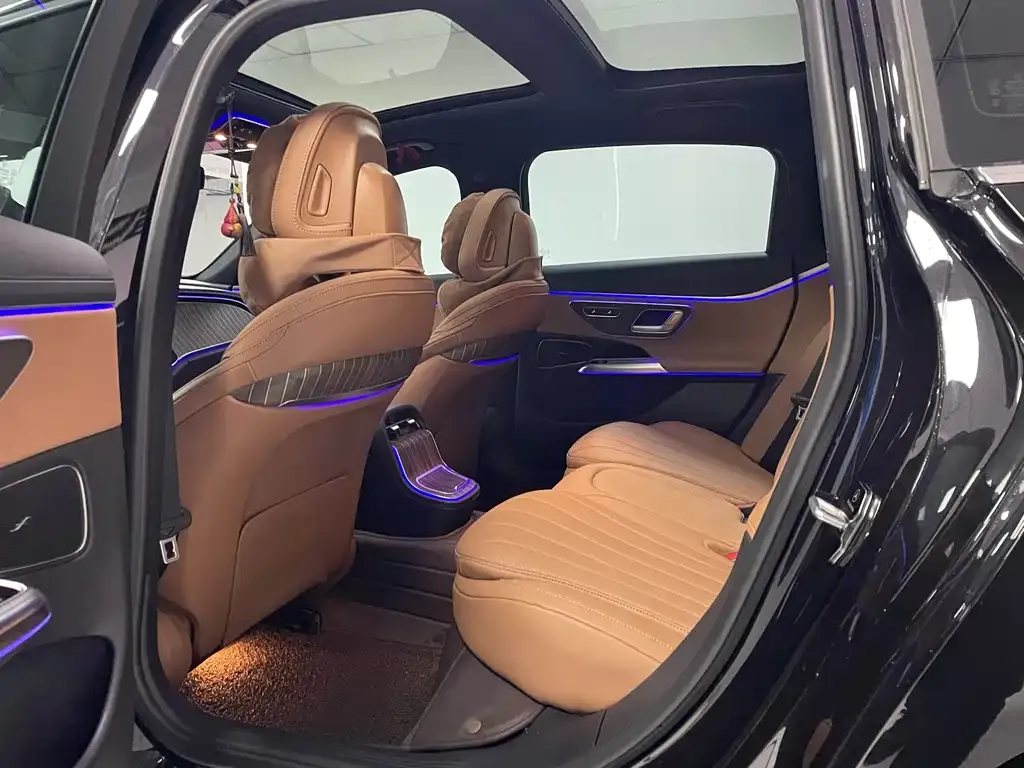 Mercedes-Benz E-Class 2024 из CN, фото 4