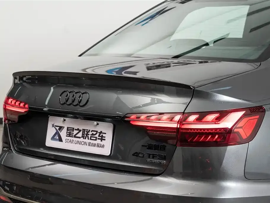 Audi A4L 2024 из CN, фото 4