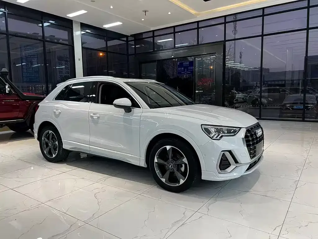 Audi Q3 — фото 4