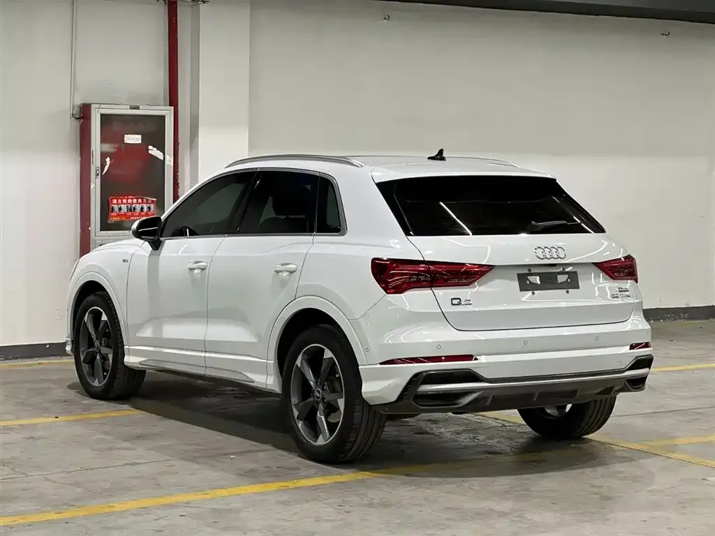 Audi Q3 — фото 5