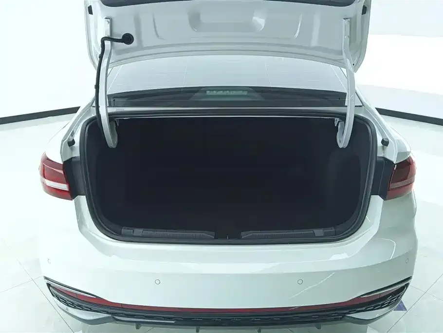 Volkswagen Lavida 2025 из CN, фото 3
