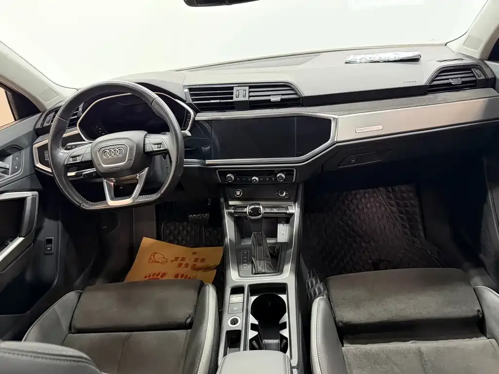 Audi Q3 2021 из CN, фото 10