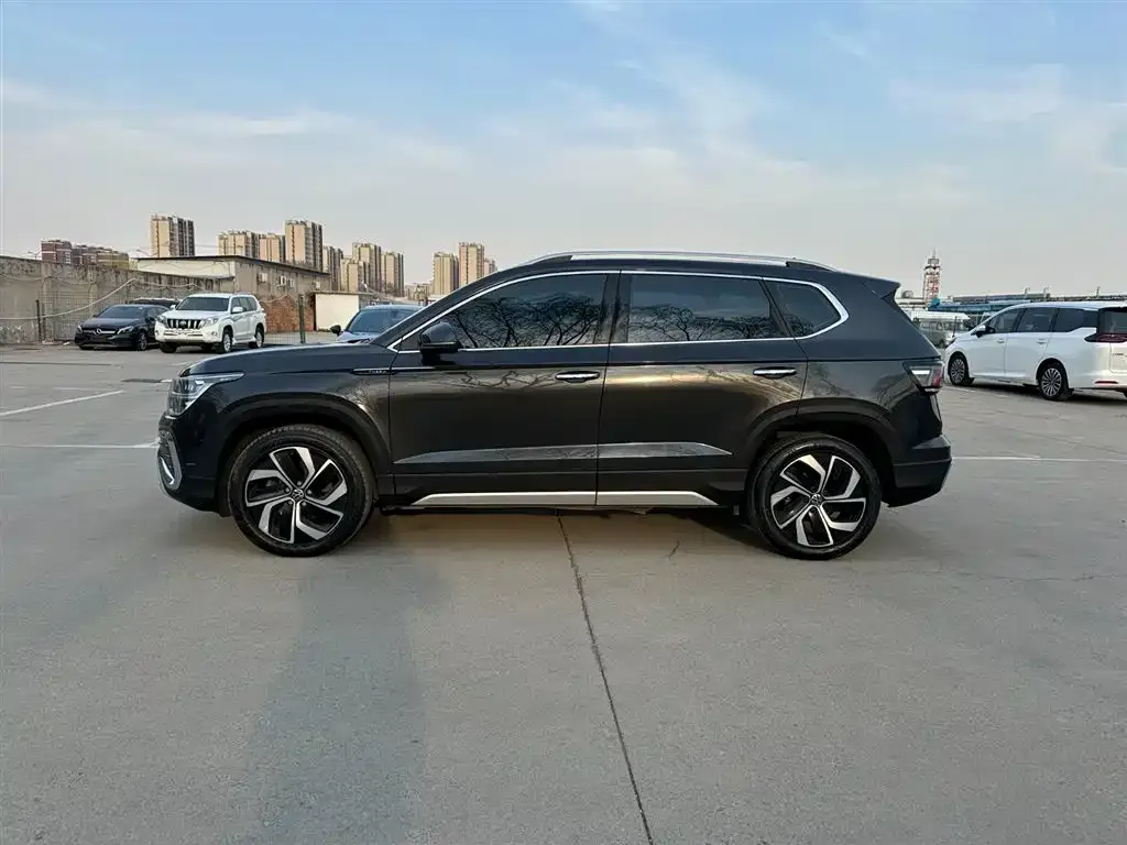 Volkswagen Tharu 2024 из CN, фото 8