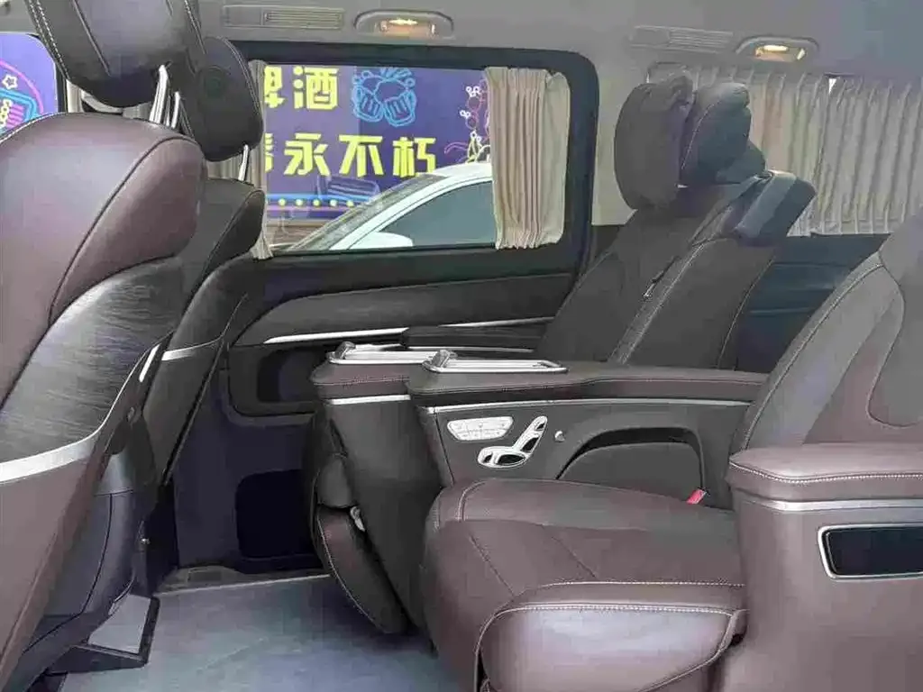 Mercedes-Benz V-Class 2026 из CN, фото 4