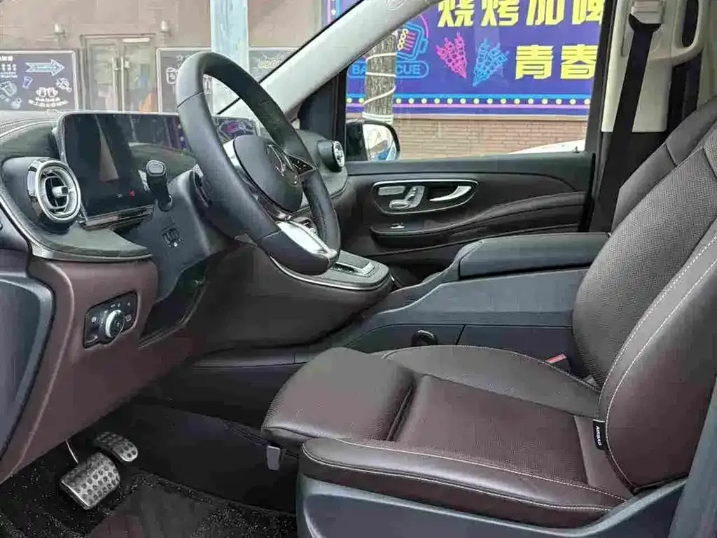 Mercedes-Benz V-Class 2026 из CN, фото 2