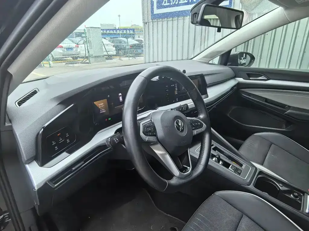 Volkswagen Golf 2021 из CN, фото 4