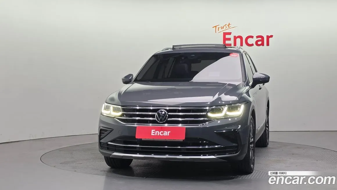 Volkswagen Tiguan — фото 9