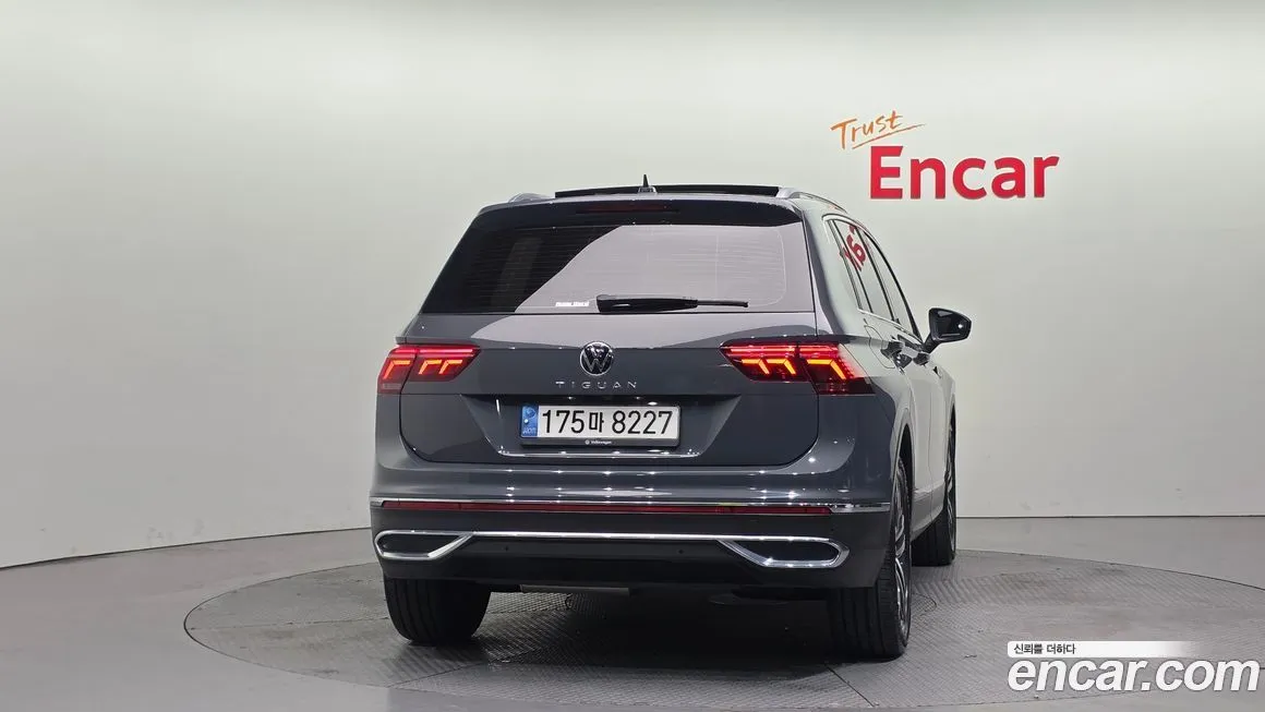 Volkswagen Tiguan — фото 2