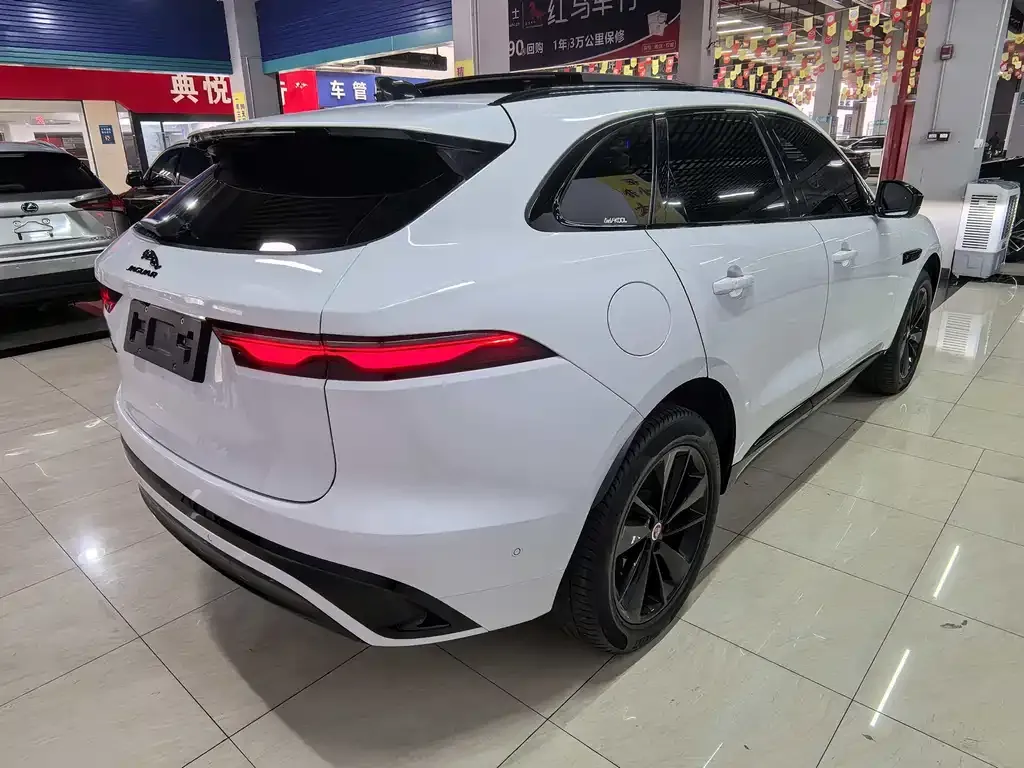 Jaguar F-PACE 2023 из CN, фото 9