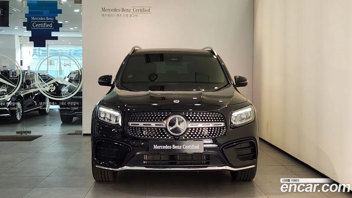 Mercedes-Benz GLB-Class — фото 9