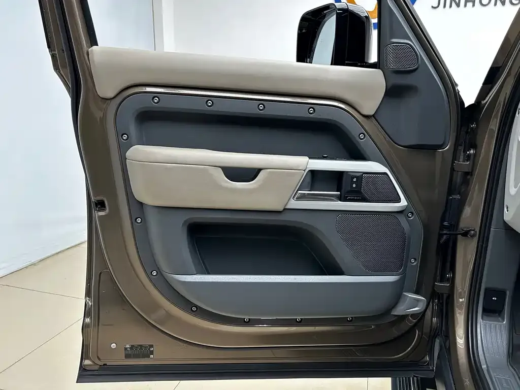Land Rover Defender 2021 из CN, фото 4