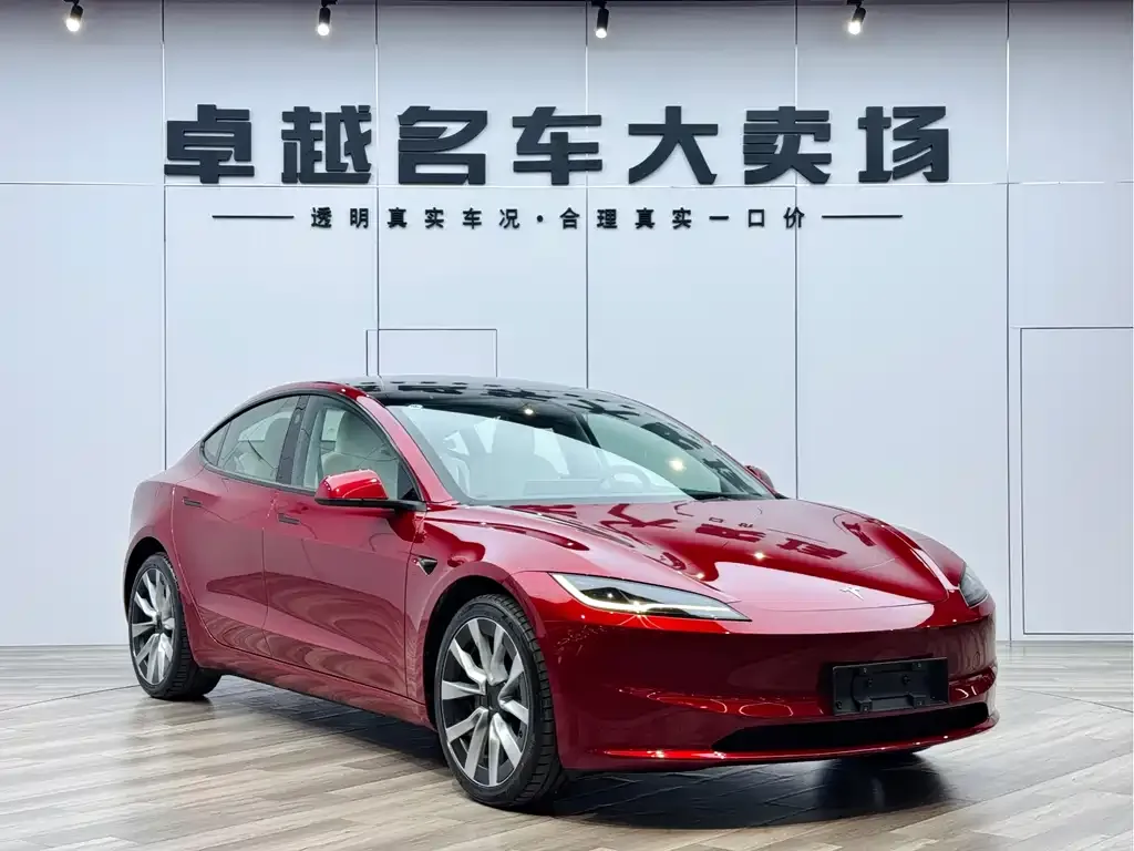 Tesla Model 3 — фото 9