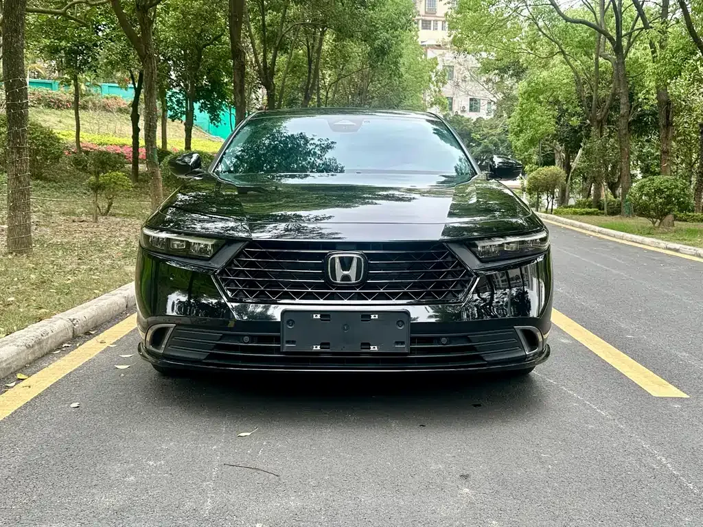 Honda Accord — фото 5