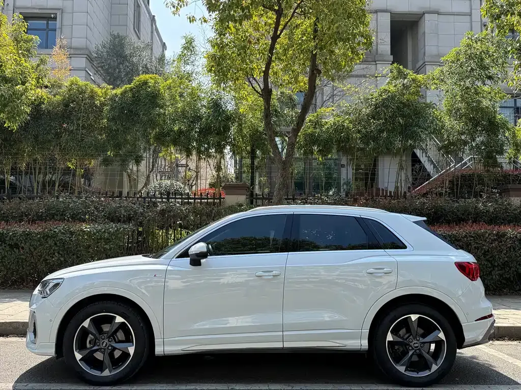 Audi Q3 2022 из CN, фото 10