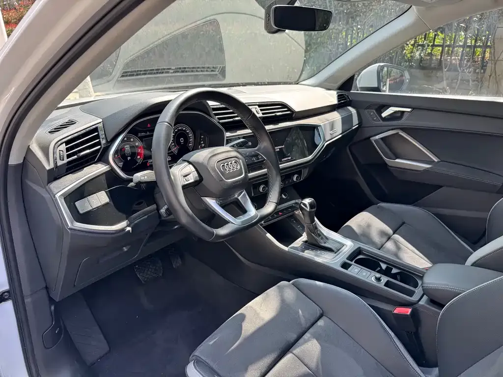 Audi Q3 2022 из CN, фото 8