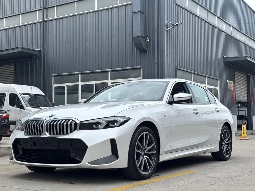 BMW 3 Series — фото 1