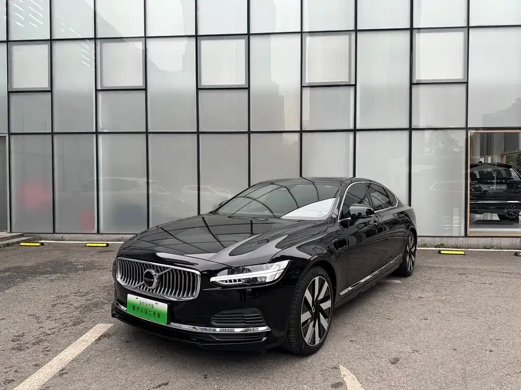 Volvo S90 PHEV 2024 из CN, фото 1
