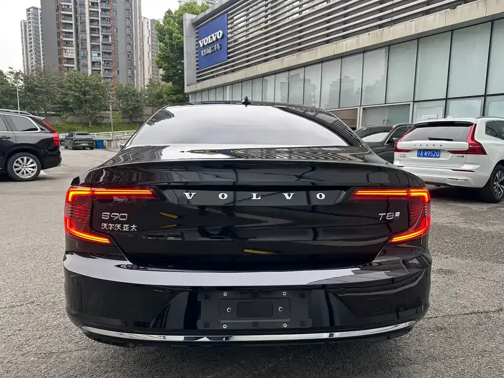 Volvo S90 PHEV 2024 из CN, фото 8