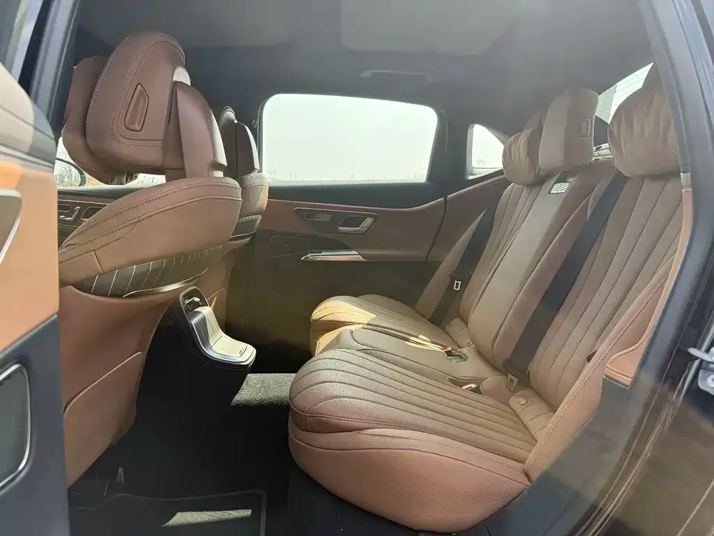 Mercedes-Benz E-Class New Energy 2024 из CN, фото 2