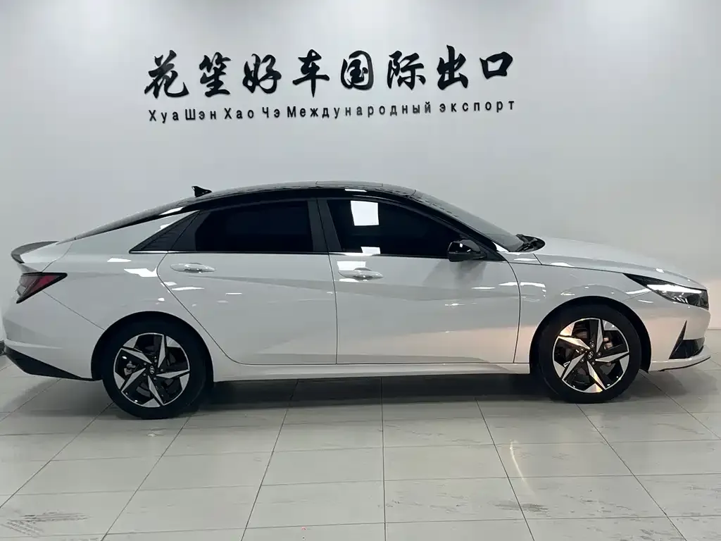 Hyundai Elantra 2022 из CN, фото 4