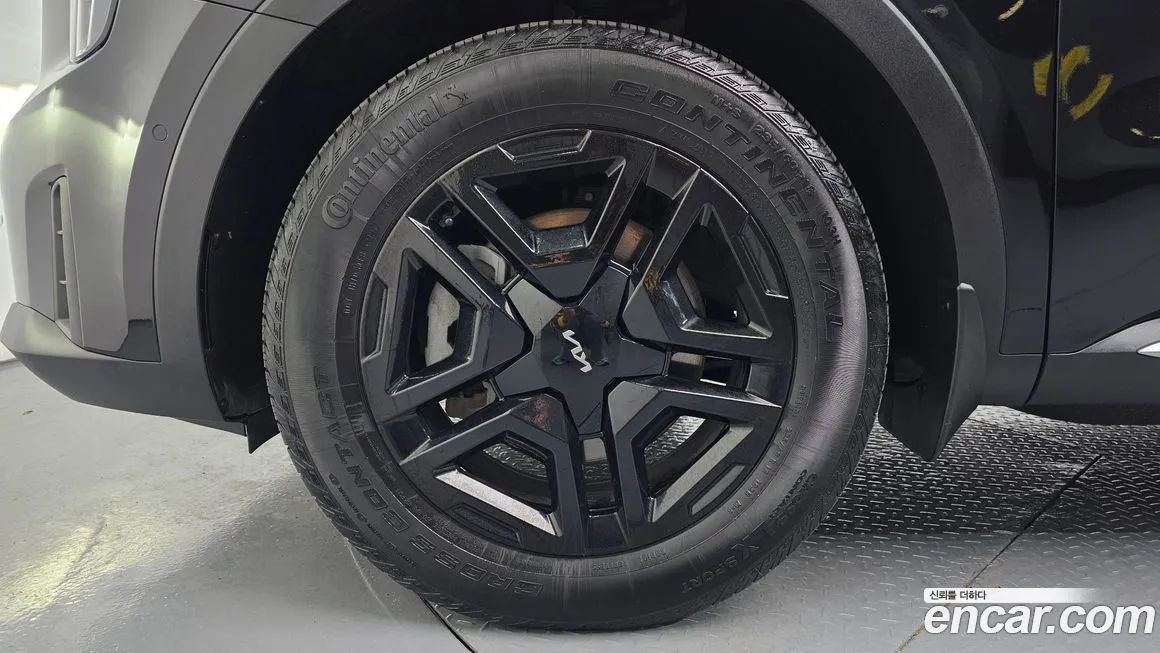 Kia Sorento — фото 10